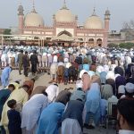 پاکستان میں آج عید الفطر مذہبی جوش و جذبے سے منائی جا رہی ہے